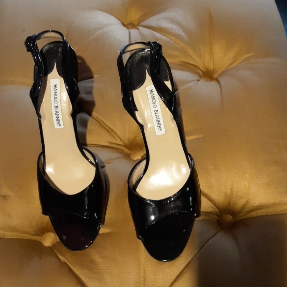 🌹Manolo Blahnik black sling back pumps🌹 - Picture 7 of 8